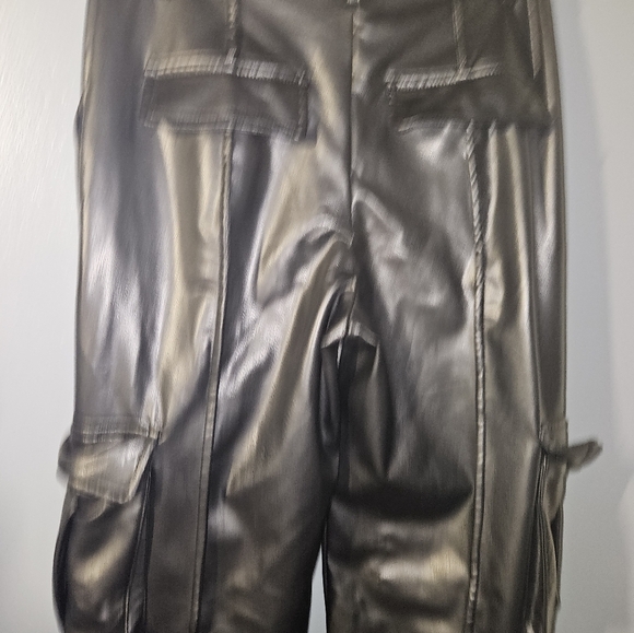 Forever 21 Womans Faux Leather Pants Size S - Picture 6 of 12